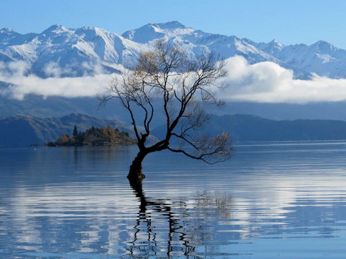 Lake Wanaka in winter, New Zealand
